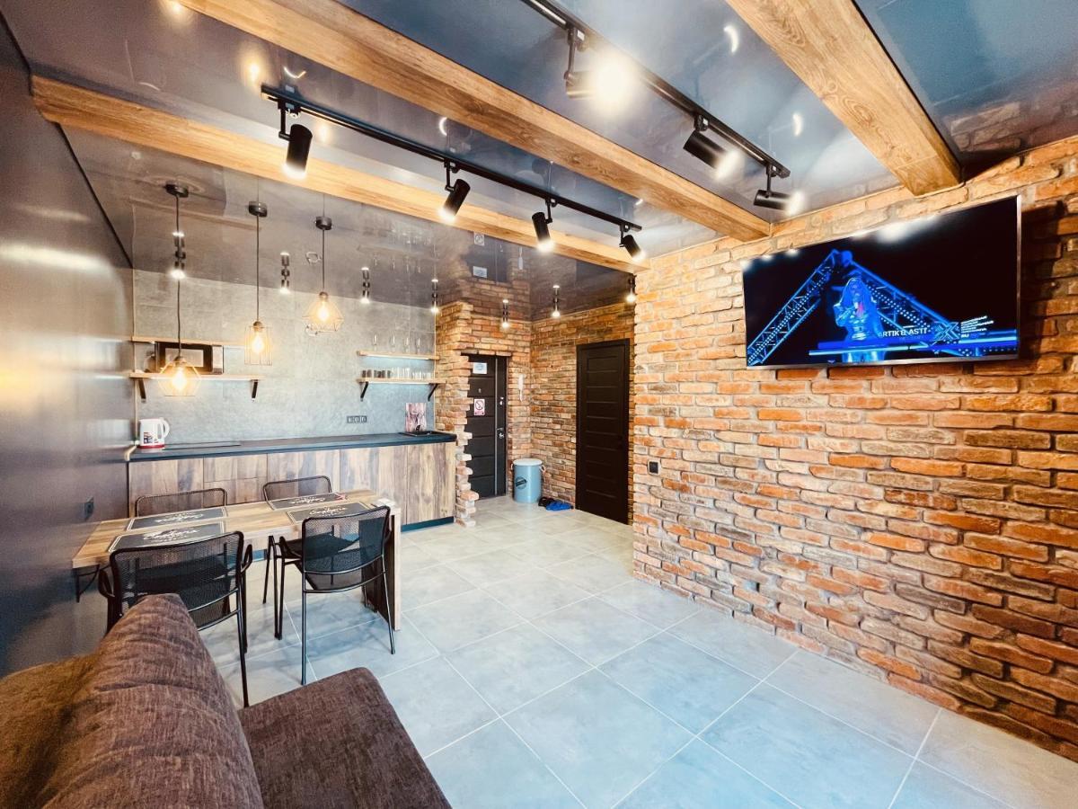 Loft В River Park З Джакузі Dnipro Luaran gambar