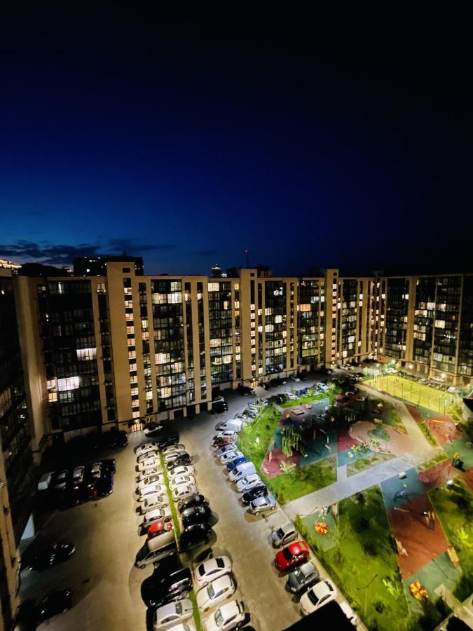 Loft В River Park З Джакузі Dnipro Luaran gambar