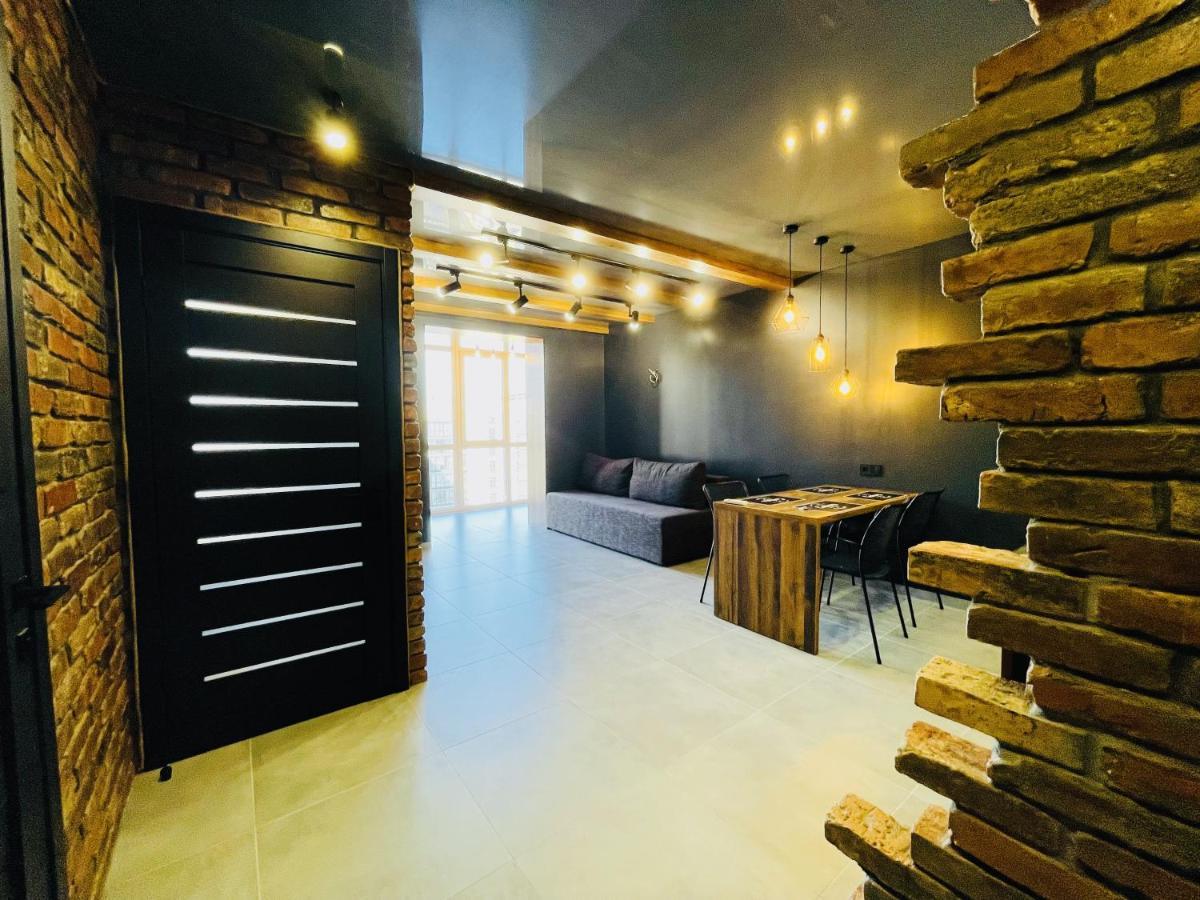 Loft В River Park З Джакузі Dnipro Luaran gambar